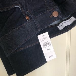 NWT LOFT curvy dark wash jeans. Size 29.